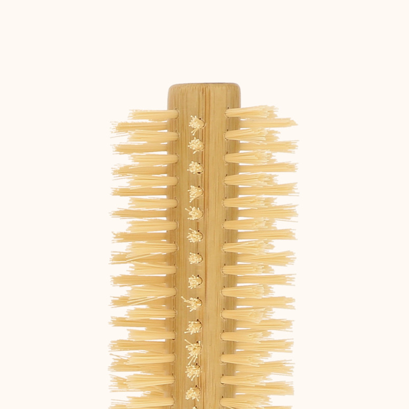 La tête de la brosse brushing à 8 rangs de chez JCH Respect.