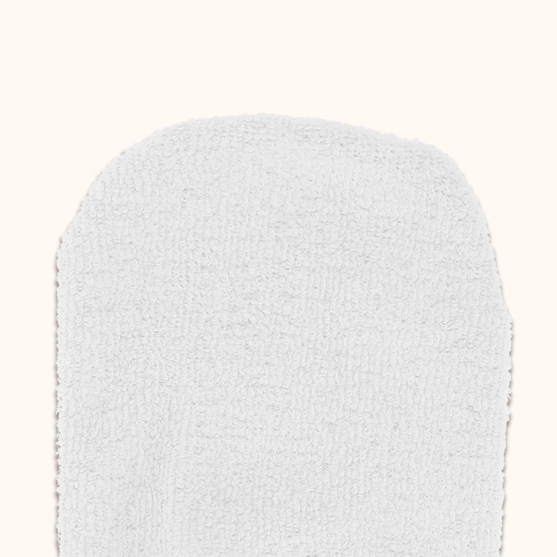 Zoom sur le gant démaquillant 100% microfibre de chez BA